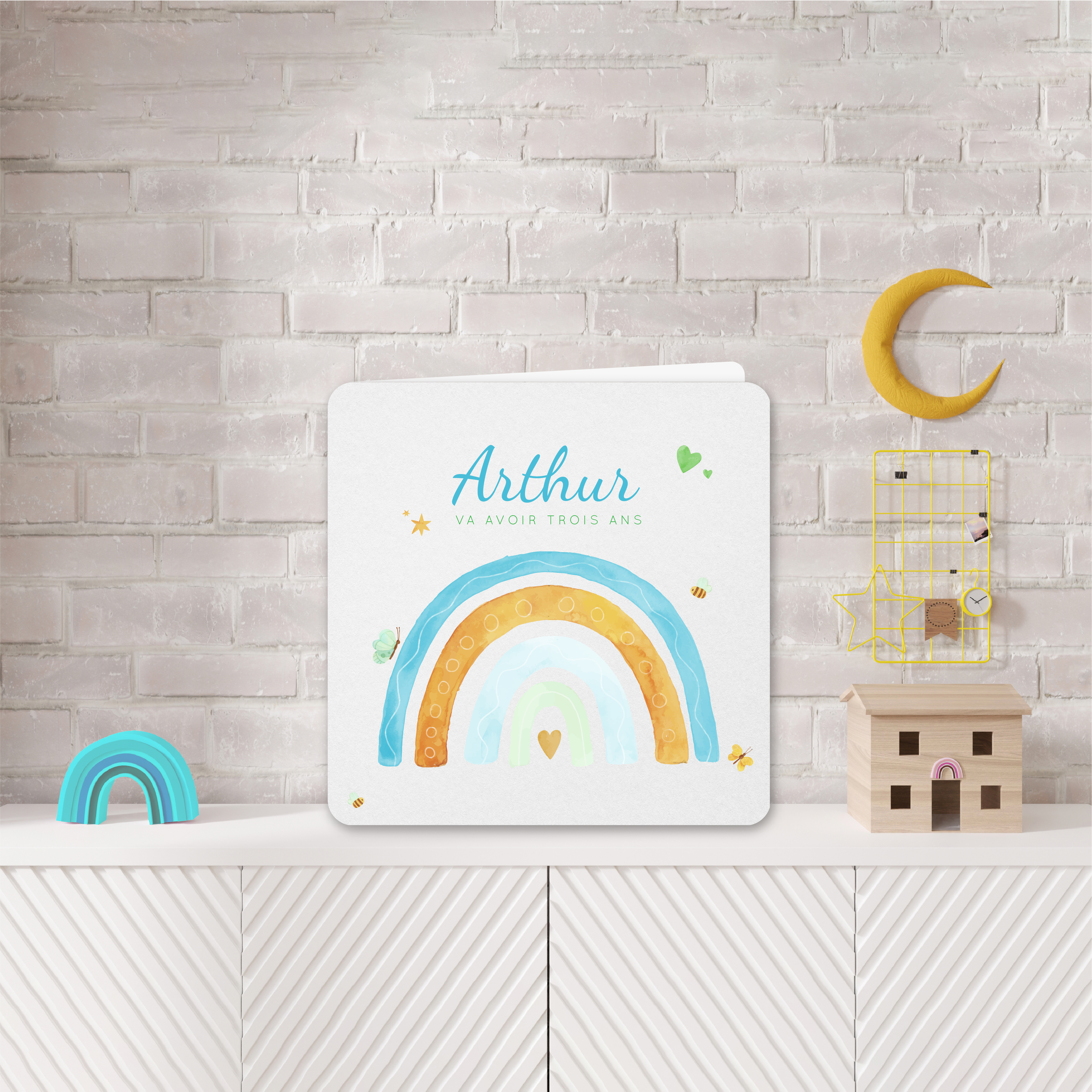 Rainbow - Avec ses touches de couleurs vives et ses  illustrations aquarelles, cette carte parfaite pour votre petit rayon de soleil.