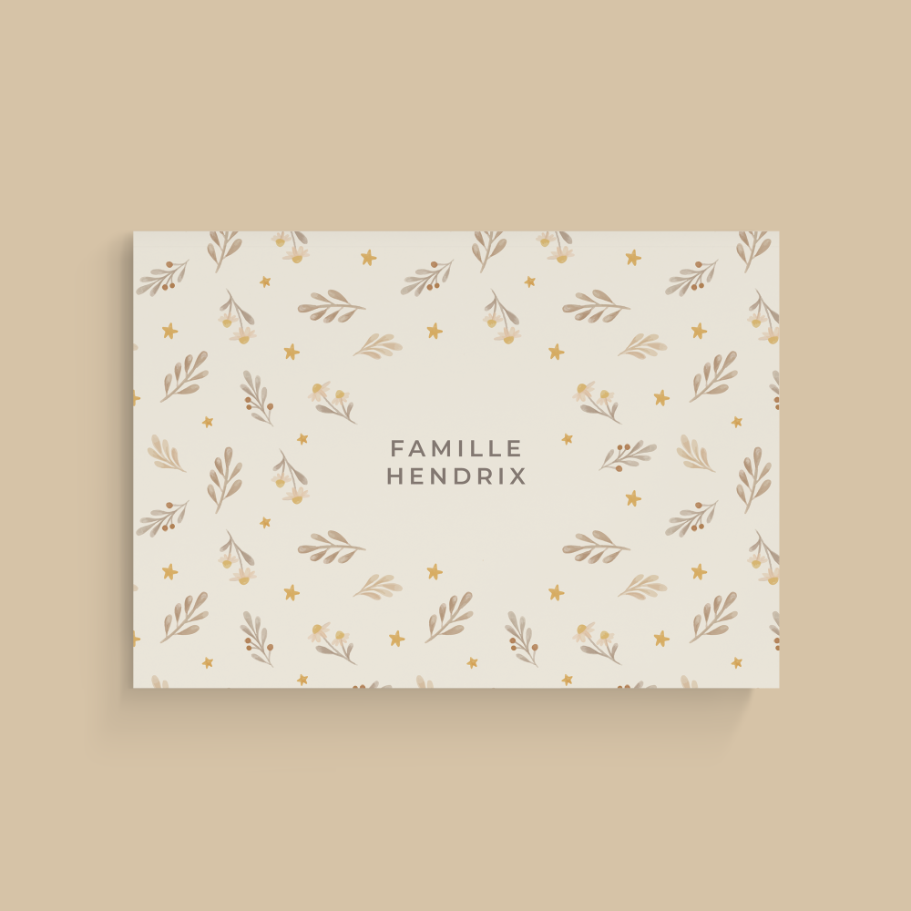 Doux-doux - On aime les tons chauds et doux un brin vintage de cette carte.  Une création qui accompagnera votre heureuse annonce avec chaleur et sérénité.