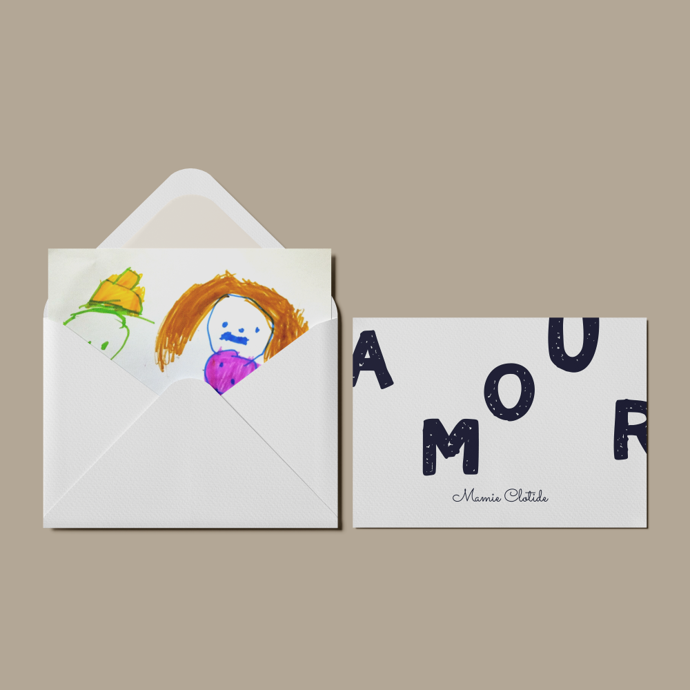 Happy Sun - Mettez en valeur les dessins de vos enfants et surprenez vos destinataires avec cette carte émouvante et pleine d'affection.